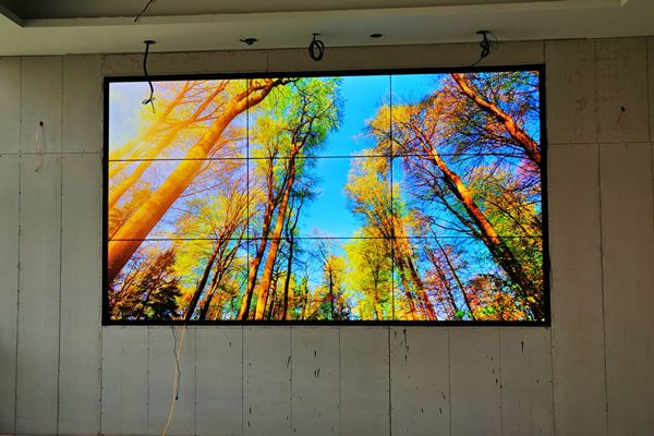 廣州富士康科技小鎮-展廳拼接屏