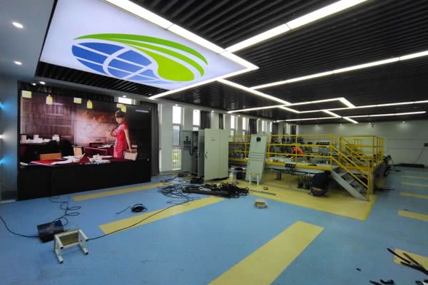 拼接屏顯示系統 – 智慧校園解決方案