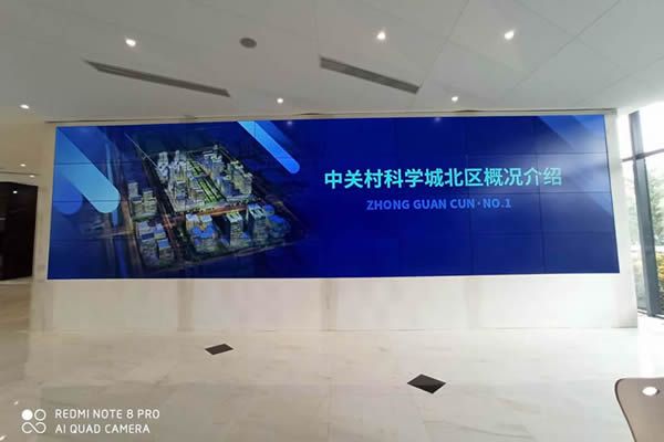 拼接屏是怎樣實現不變形拼接顯示的？