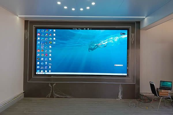 投影機和拼接屏、LED顯示屏有什么區別